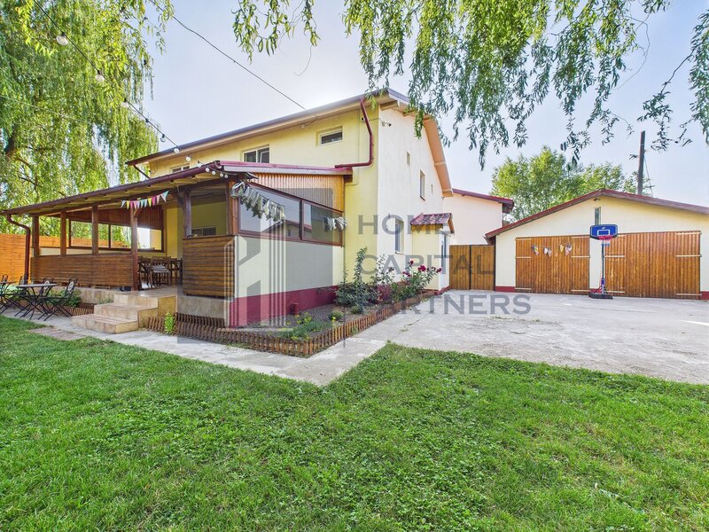 Domnesti Vanzare casa P+M, 7 camere, 4 dormitoare, 4 bai, garaj 3 autoturisme