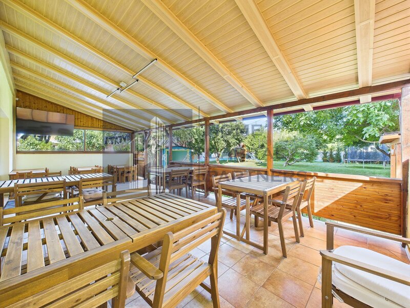 Domnesti Vanzare casa P+M, 7 camere, 4 dormitoare, 4 bai, garaj 3 autoturisme