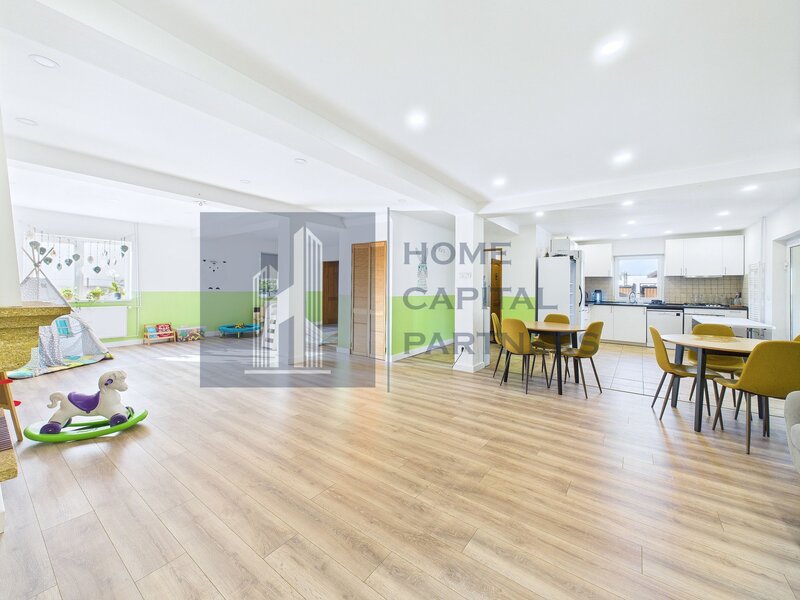 Domnesti Vanzare casa P+M, 7 camere, 4 dormitoare, 4 bai, garaj 3 autoturisme